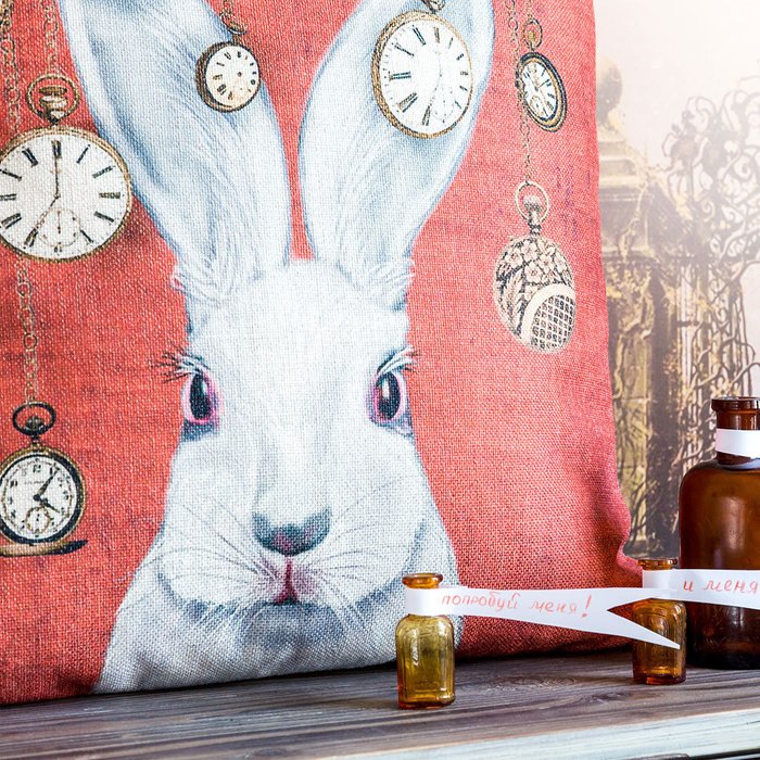 Декоративная подушка  "Мистер Белый Кролик" - лучшие Декоративные подушки в INMYROOM