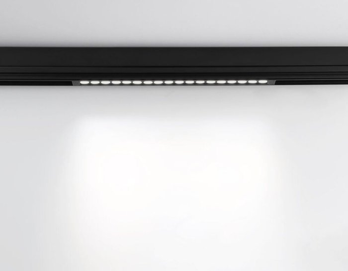 Трековый светодиодный светильник Ambrella Light Track System GL1740 - лучшие Трековые светильники в INMYROOM Трековый светодиодный светильник Ambrella Light Track System GL1740 - лучшие Трековые светильники в INMYROOM