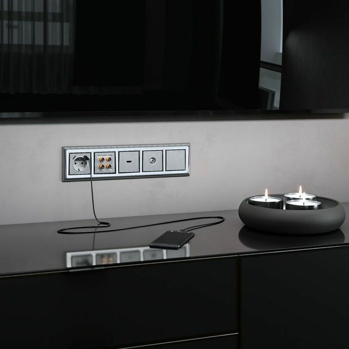 Акустическая розетка cеребряный рифленый W1185009 - купить Розетки по цене 2840.0 Акустическая розетка cеребряный рифленый W1185009 - купить Розетки по цене 2840.0