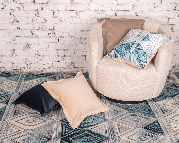 Декоративная подушка Vitrage бело-голубого цвета 45х45 - купить Декоративные подушки по цене 865.0