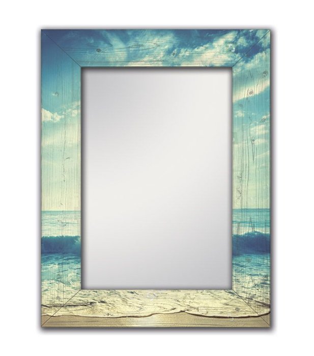 Настенное зеркало Море в раме из массива сосны 75х170