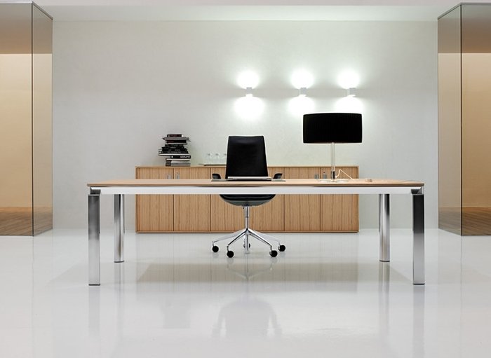 Дизайнерский стол HaN Zebrano (хромированные опоры)