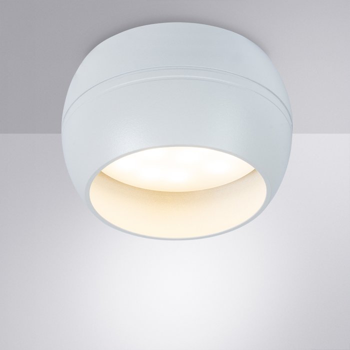 Точечный накладной светильник Gambo белого цвета - купить Потолочные светильники по цене 450.0