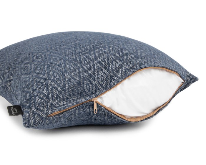 Декоративная подушка Zoom Rhombus Denim - лучшие Декоративные подушки в INMYROOM