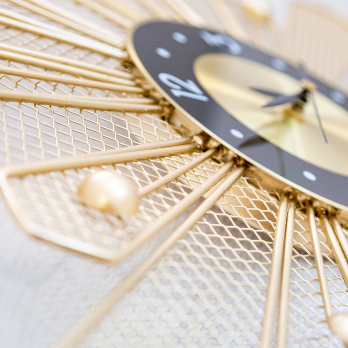 Настенные часы Далея золотого цвета - купить Часы по цене 11500.0