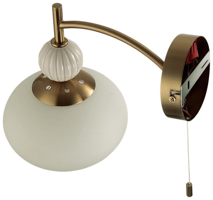 Бра с выключателем сонетка Lumion Gloriya 8272/1W NEOCLASSI латунь/бежевый/белый, металл/керамика/стекло Е14 1*40W 220V - лучшие Бра и настенные светильники в INMYROOM