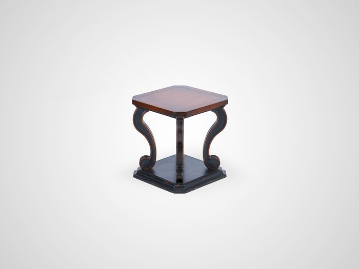 Ламповый столик  из дерева махагони, декорирован старением  66x61x61 см