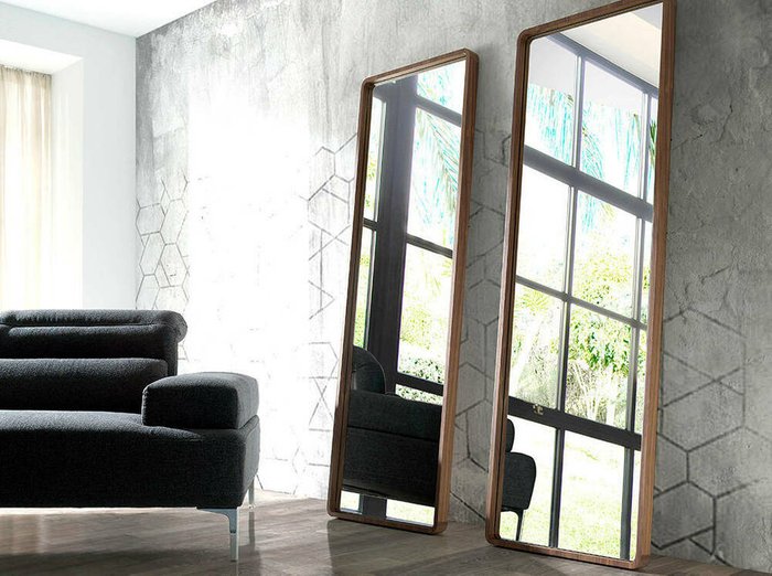 Напольное прямоугольное зеркало в деревянной раме  - купить Настенные зеркала по цене 93990.0