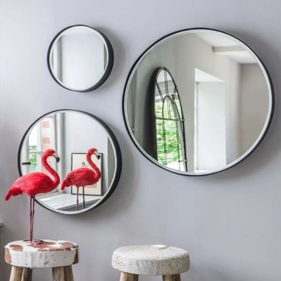 Набор из трех настенных зеркал Saturn черного цвета - купить Настенные зеркала по цене 18650.0