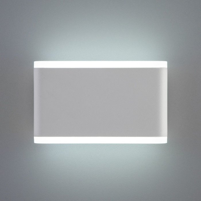 Настенный светодиодный светильник Cover белого цвета - лучшие Настенные уличные светильники в INMYROOM