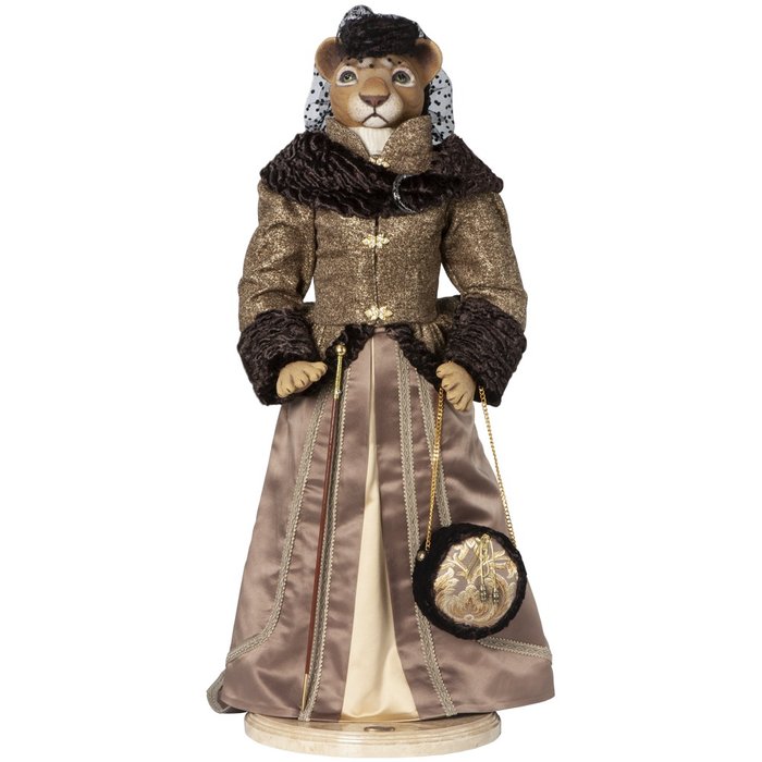 Коллекционная кукла Львица Мадам Лили светло-коричневого цвета - купить Фигуры и статуэтки по цене 23595.0