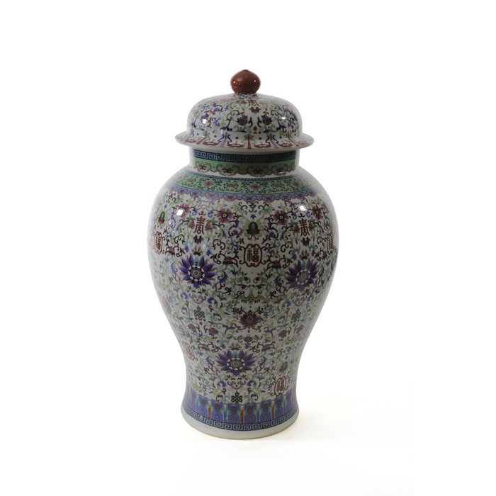 Фарфоровая ваза Temple Jar Quian Long с крышкой