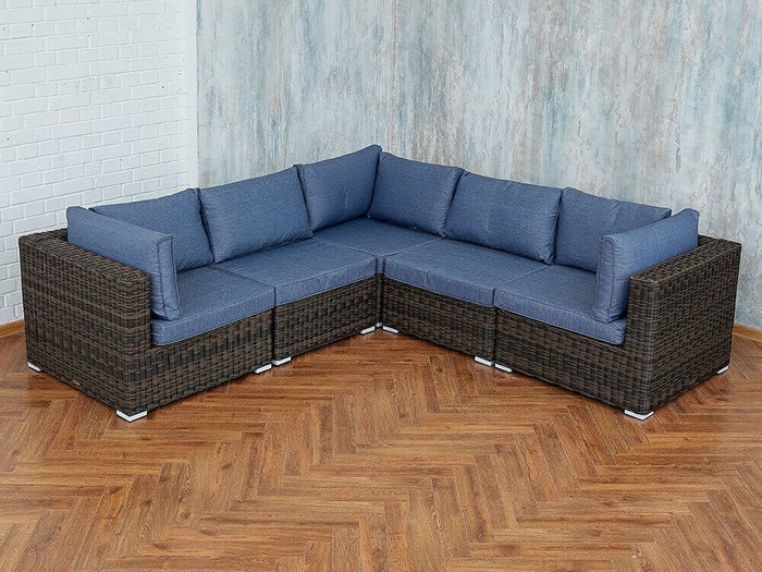 Модульный угловой диван Karl с синими подушками - купить Садовые диваны по цене 189900.0