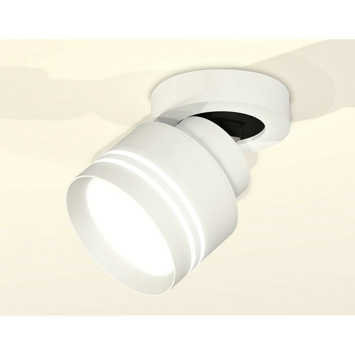 Светильник точечный Ambrella Techno Spot XM8101026 - купить Накладные споты по цене 8109.0