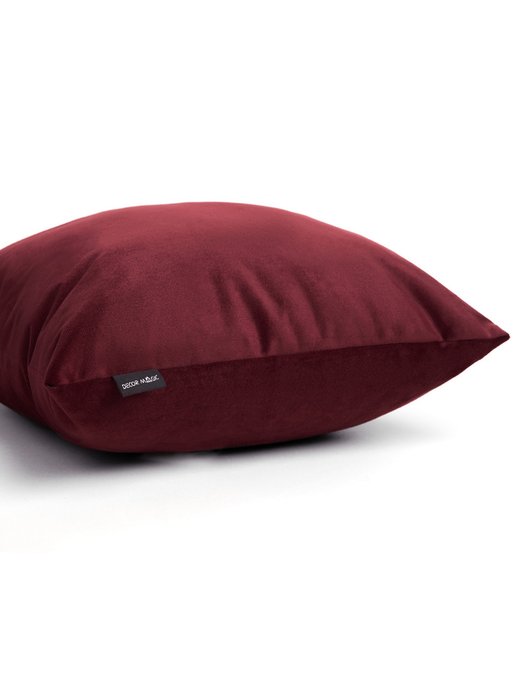 Декоративная подушка Bingo 45х45 бордового цвета - купить Декоративные подушки по цене 1002.0