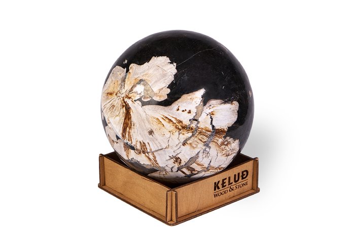 Декоративный шар из окаменелого дерева 383170 - купить Фигуры и статуэтки по цене 6180.0