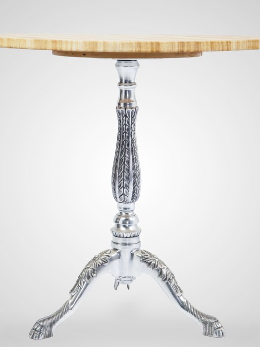 Ламповый столик на металлической ножке со столешницей из камня  