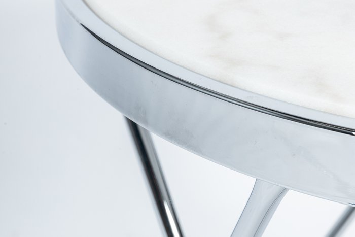 Приставной столик Zarina с основанием серебряного цвета - купить Кофейные столики по цене 23750.0