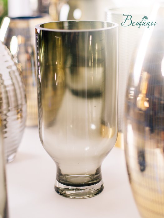 Декоративная ваза из цветного стекла серого цвета - купить Вазы  по цене 1206.0