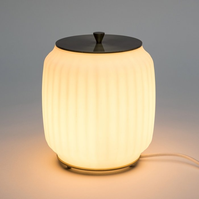 Лампа настольная Canel бело-латунного цвета - лучшие Настольные лампы в INMYROOM