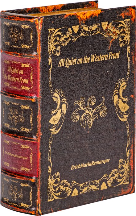 Шкатулка в виде книги черно-красного цвета