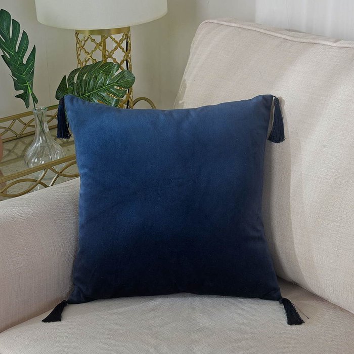 Наволочка Кэтрин 45х45 синего цвета - купить Чехлы для подушек по цене 770.0