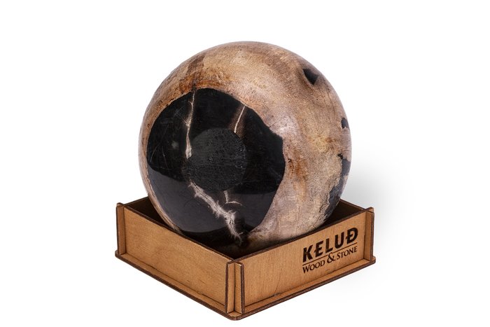 Декоративный шар из окаменелого дерева 383161 - купить Фигуры и статуэтки по цене 5150.0