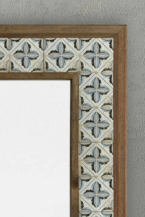 Настенное зеркало 43x63 с каменной мозаикой бежево-синего цвета - лучшие Настенные зеркала в INMYROOM