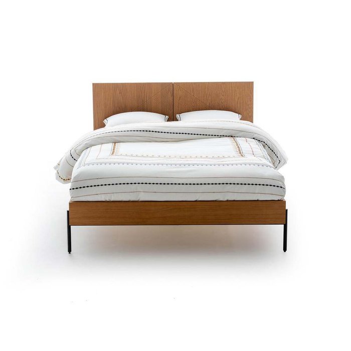 С кроватным основанием Lodge 140x190 светло-коричневого цвета - купить Кровати для спальни по цене 83565.0