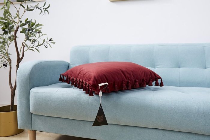 Наволочка Несси 45х45 бордового цвета - купить Чехлы для подушек по цене 1120.0
