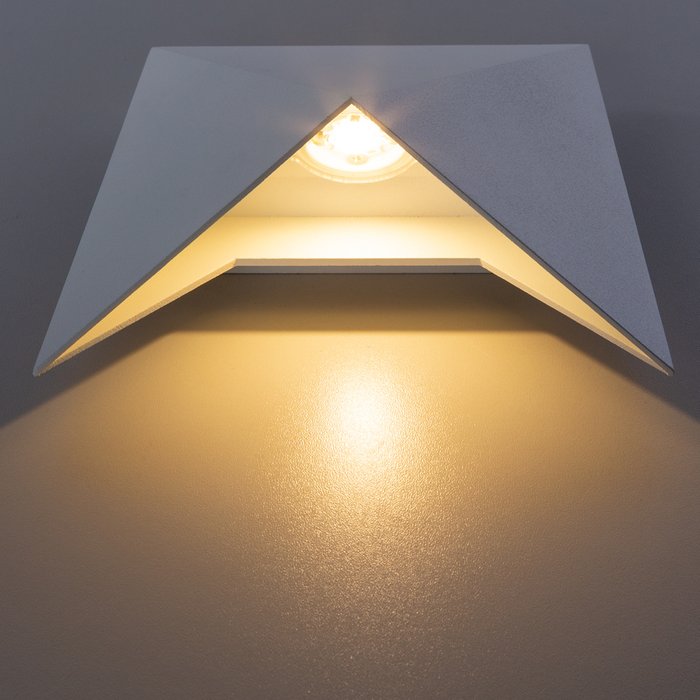 Настенный светодиодный светильник Arte Lamp Busta  - лучшие Бра и настенные светильники в INMYROOM