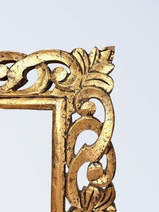 Напольное зеркало Bronze Antique в золотой раме - лучшие Напольные зеркала в INMYROOM
