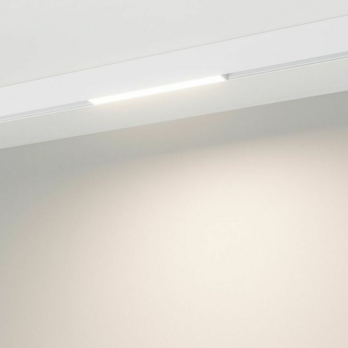 Трековый магнитный светильник Arlight MAG-ORIENT-FLAT-L235-8W Warm2700 (WH, 100 deg, 48V) 055985 - лучшие Трековые светильники в INMYROOM Трековый магнитный светильник Arlight MAG-ORIENT-FLAT-L235-8W Warm2700 (WH, 100 deg, 48V) 055985 - лучшие Трековые светильники в INMYROOM