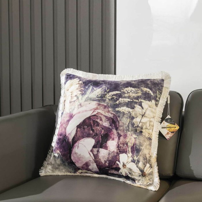 Наволочка Касандра №13 45х45 бело-фиолетового цвета - лучшие Чехлы для подушек в INMYROOM