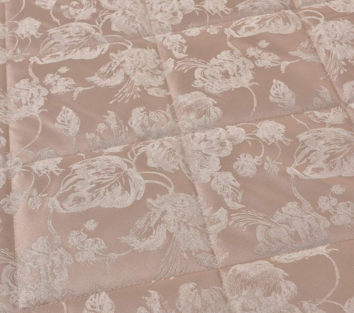 Покрывало с наволочками Николь №3 240х260 розово-бежевого цвета - лучшие Покрывала в INMYROOM