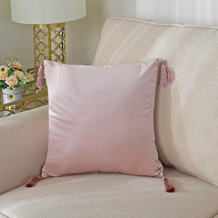 Наволочка Кэтрин 45х45 светло-розового цвета - купить Чехлы для подушек по цене 1290.0