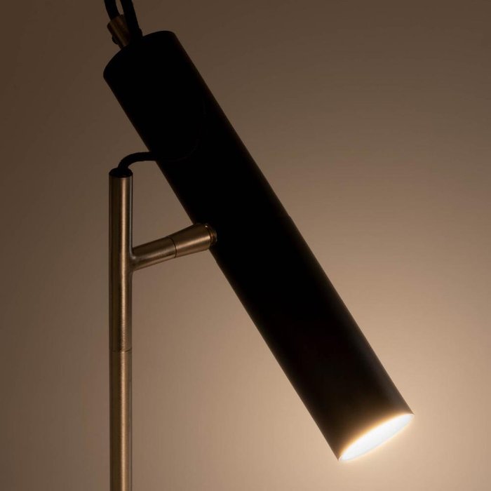 Настольная лампа Maude черного цвета - лучшие Настольные лампы в INMYROOM