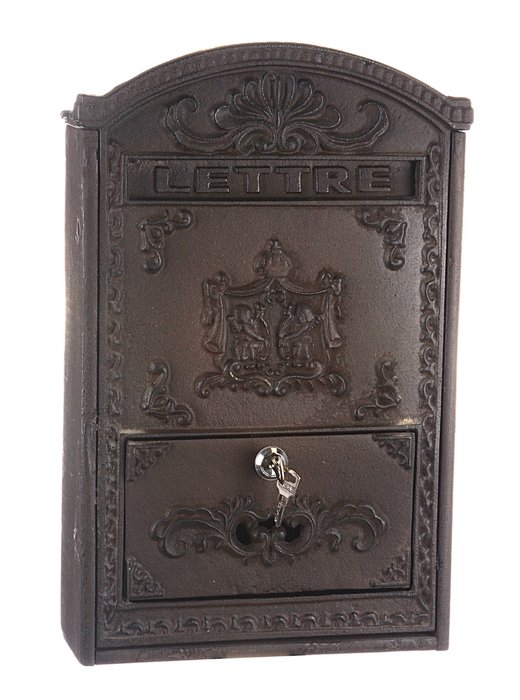 Ящик почтовый узорный с ключиком коричневого цвета