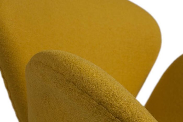  Кресло Swan Chair желтого цвета - купить Интерьерные кресла по цене 35700.0