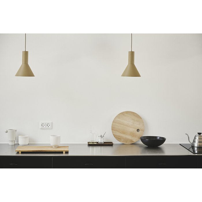 Подвесная лампа Lyss оливкового цвета - лучшие Подвесные светильники в INMYROOM