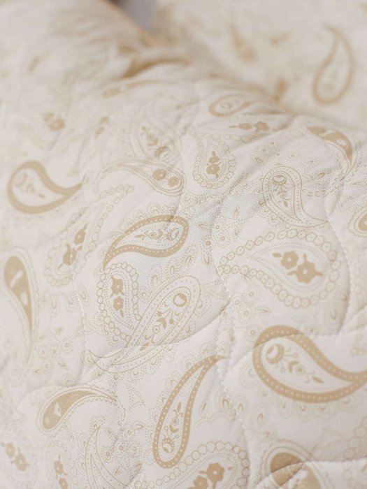 Одеяло Дримс Siberia 155х215 бежевого цвета - лучшие Одеяла в INMYROOM