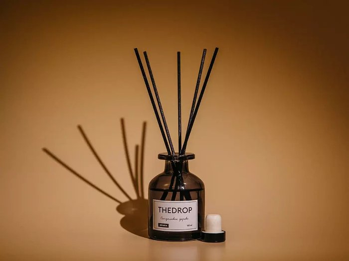 Диффузор Thedrop 100 мл аромат сандаловое дерево - купить Ароматы для дома по цене 2090.0
