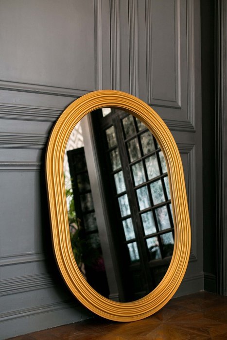 Зеркало настенное Roma в золотой оправе - купить Настенные зеркала по цене 129900.0