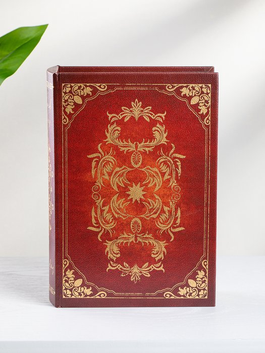 Шкатулка в виде книги красного цвета - купить Шкатулки по цене 2327.0