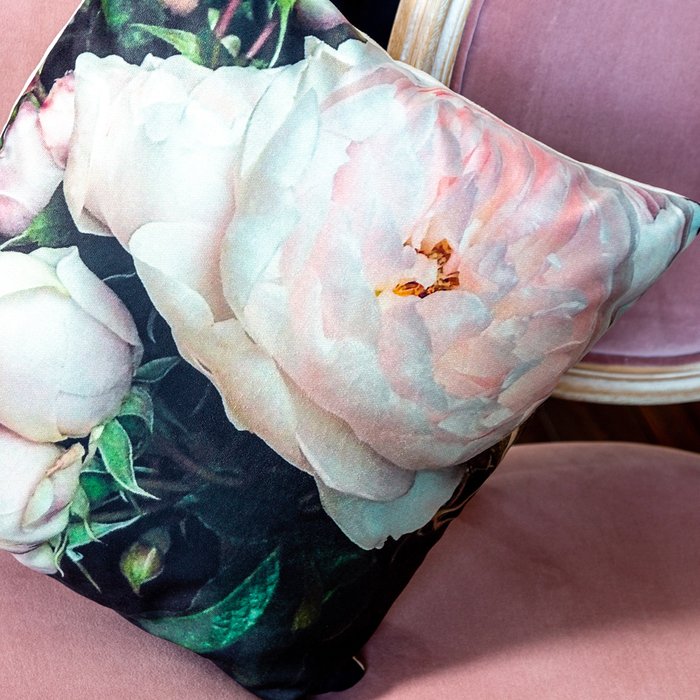 Декоративная подушка Cloud Rose с чехлом  - лучшие Декоративные подушки в INMYROOM