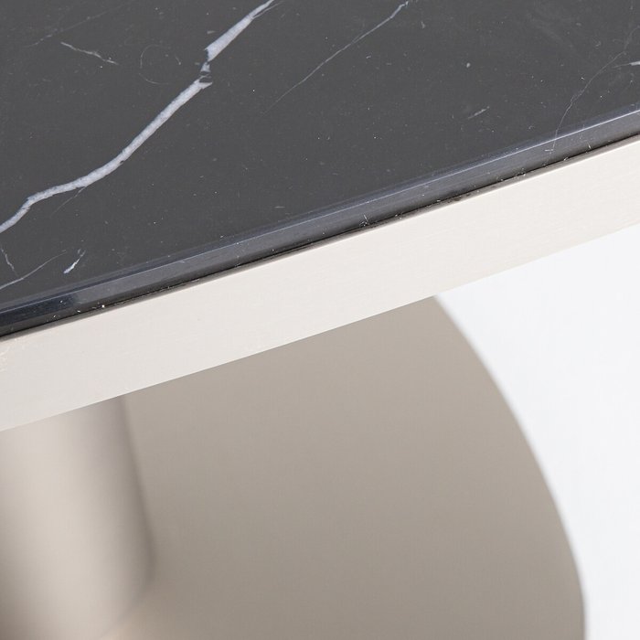 Стол обеденный из мрамора Lixfeld черного цвета - лучшие Обеденные столы в INMYROOM