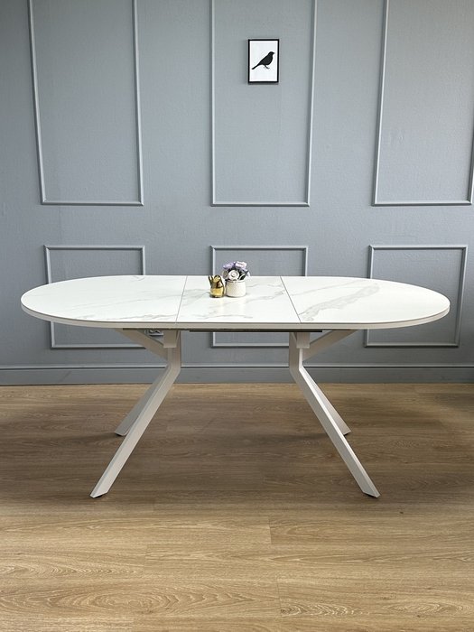 Раздвижной обеденный стол DO130 белого цвета - лучшие Обеденные столы в INMYROOM