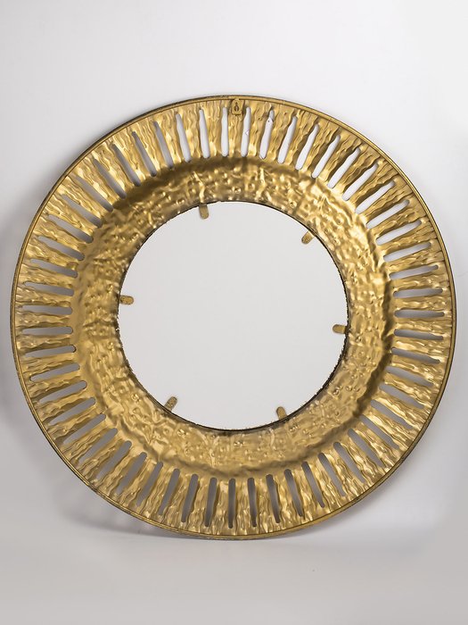 Настенное зеркало 77х77 в раме золотого цвета - лучшие Настенные зеркала в INMYROOM