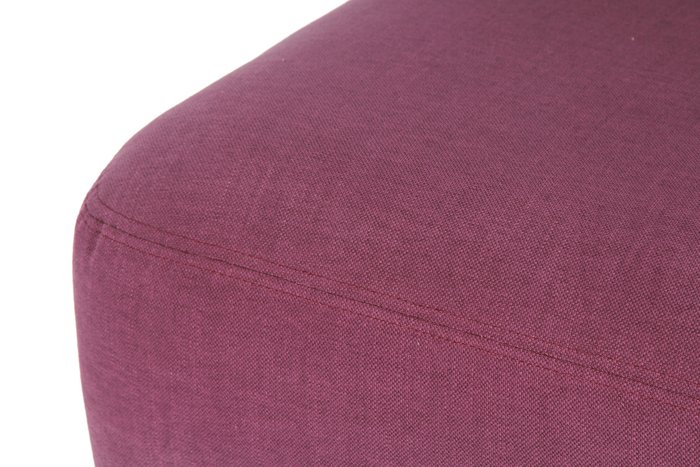 Кресло Alma фиолетового цвета - лучшие Интерьерные кресла в INMYROOM
