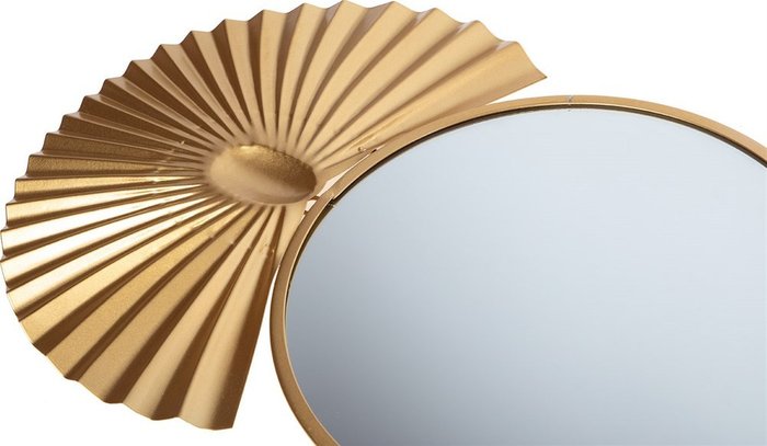 Зеркало настенное золотого цвета - купить Настенные зеркала по цене 5740.0